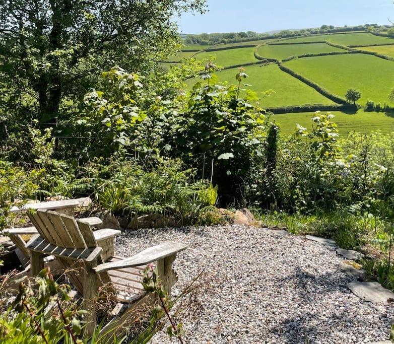 Skylark, Moor And Sea Holidays, Beautiful Views Over Exmoor Lynton Exterior photo